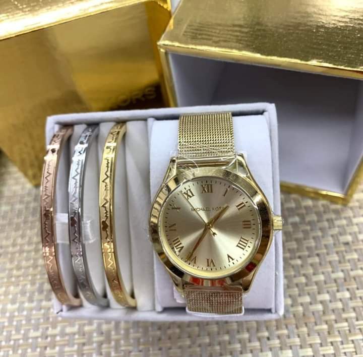 Authentic Michael kors Watch Set, Women's Fashion, Watches & Accessories,  Watches on Carousell