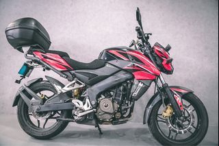 Bajaj Pulsar 200 NS FI