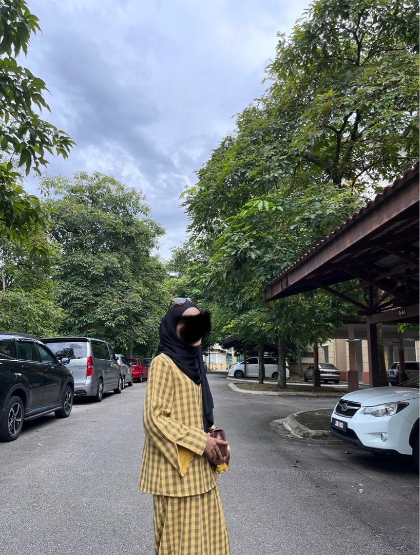 Baju Raya Yellow, Women's Fashion, Muslimah Fashion, Baju Kurung & sets