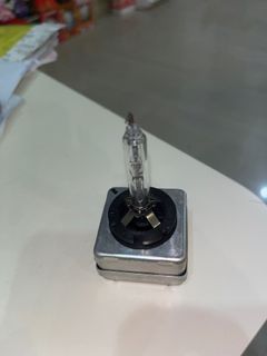BMW xenon light bulb