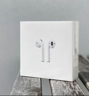 Brand new Apple Airpods