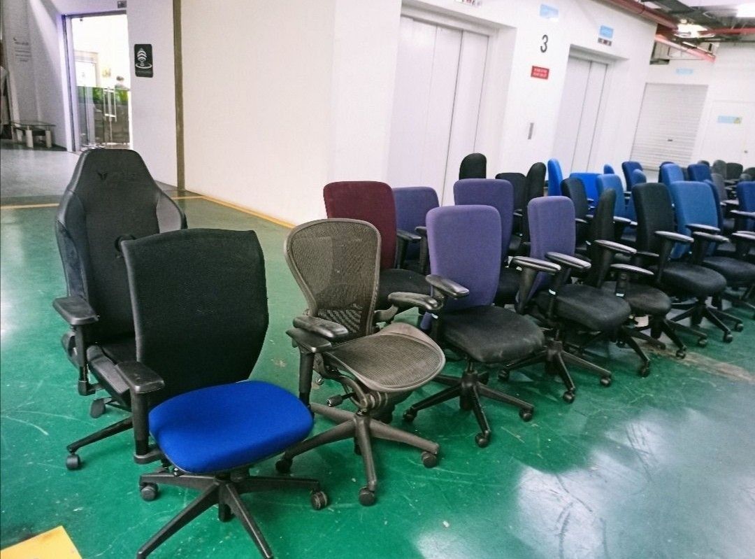 Branded Office chair, computer gaming chair, recline, Herman miller