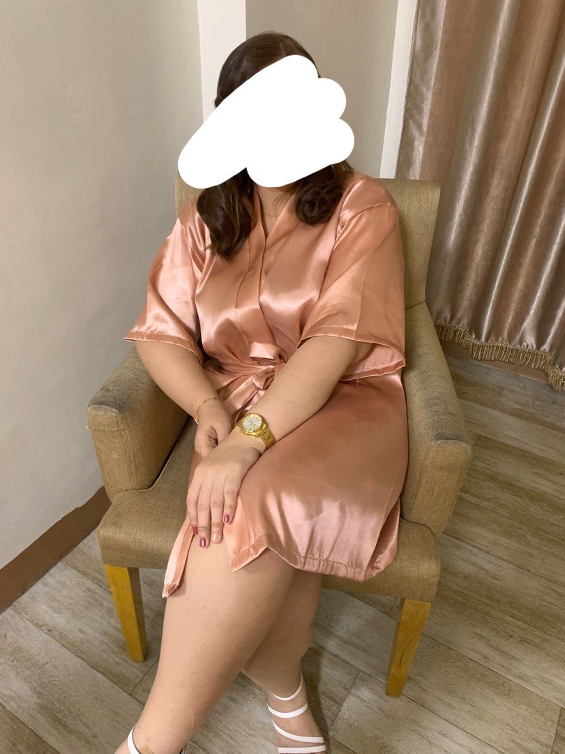 Bridesmaid robe (color nude) set (Category: Undergarments & Loungewear) located in Quezon City. Submitted by holena (Listing ID 1220311594, Image 2). Description: -used once for pictorial -4 pcs. -250each -800 set of 4 .