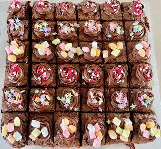 Brownies/Celebration Brownies/Brownies Tower