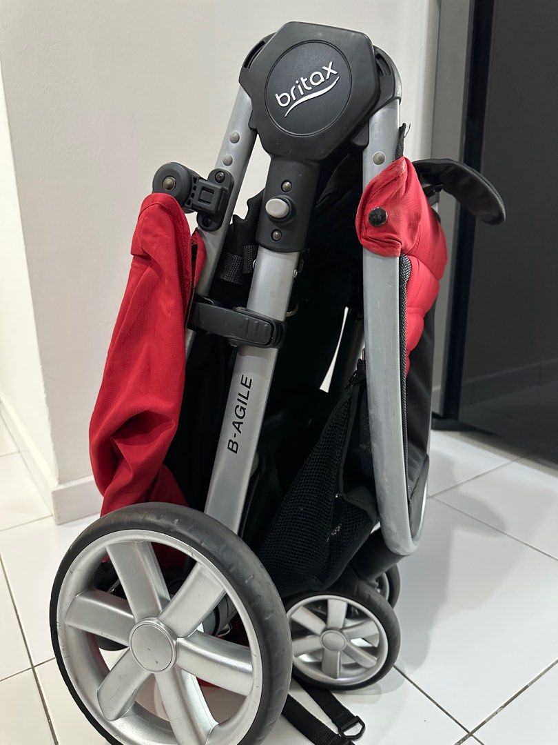 Britex B agile stroller with tray