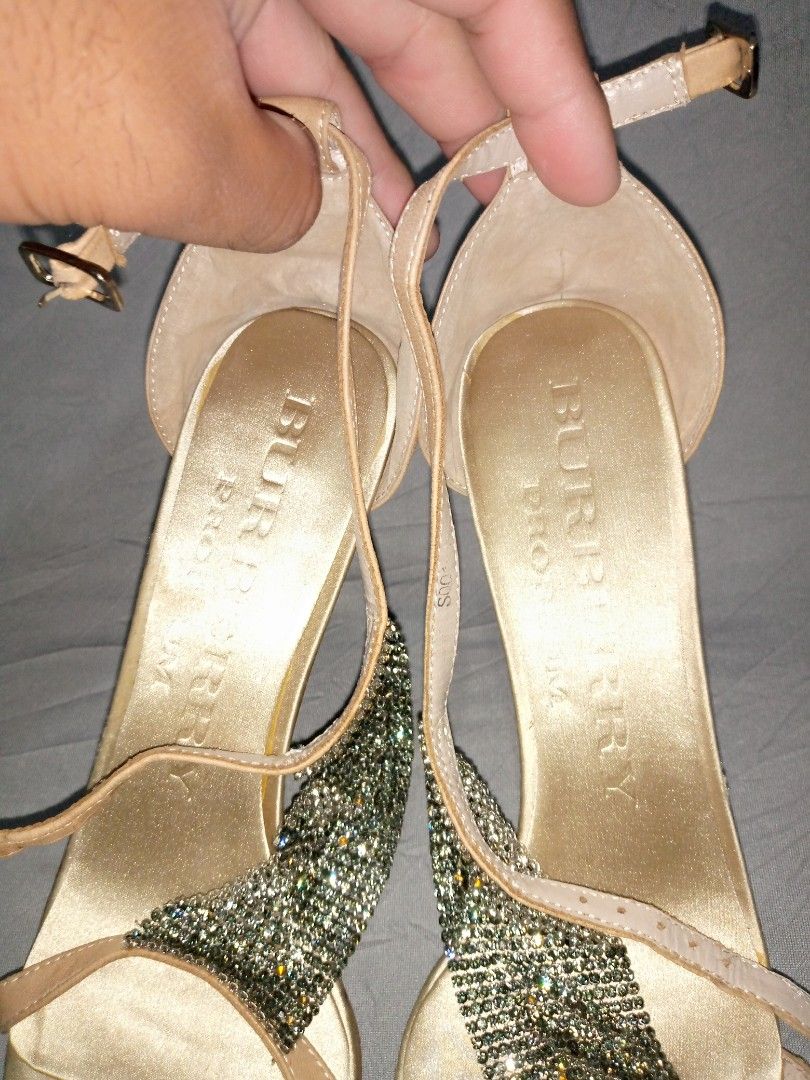 Burberry hot sale prorsum heels