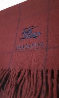 Burberrys wool scarf