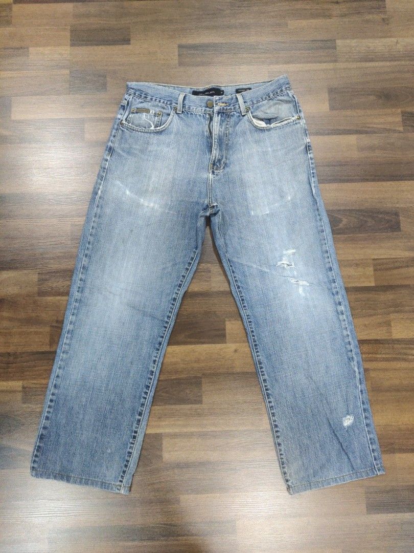 Calvin Klein Jeans Mens Denime size 32x30 USA, Men's Fashion, Bottoms, Jeans  on Carousell