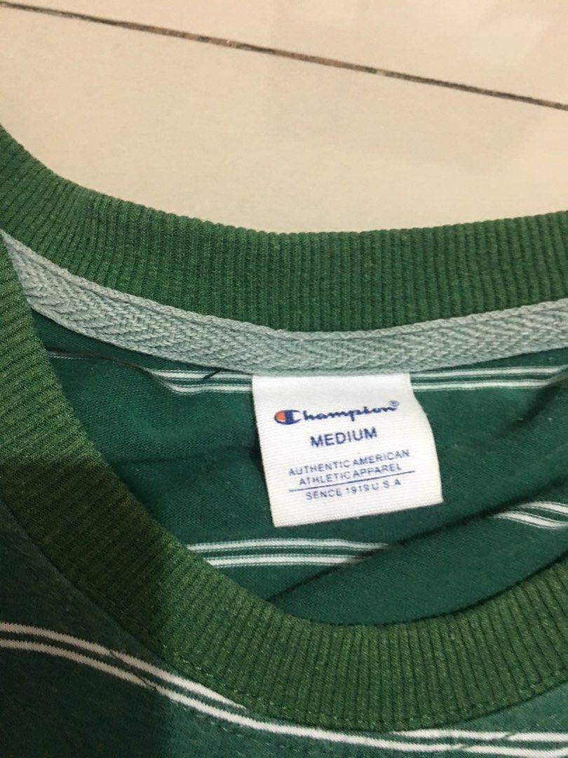 CHAMPION GREEN (Category: Tshirts & Polo Shirts ) located in Aliaga. Submitted by spectrefinds (Listing ID 1220210773, Image 2). Description: CONDITION:9/10 RUSH SALE.