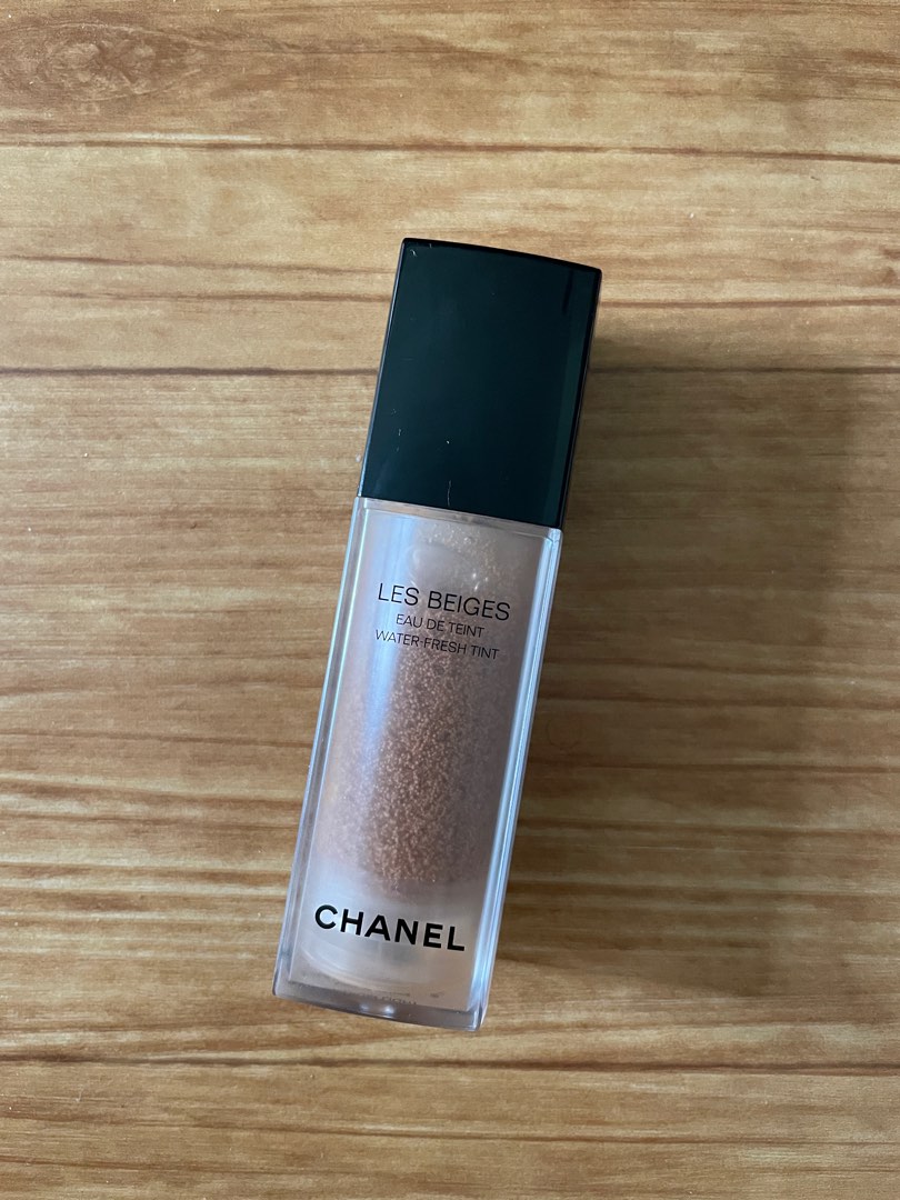 Chanel Les Beiges Water Fresh Tint Medium Light on Carousell