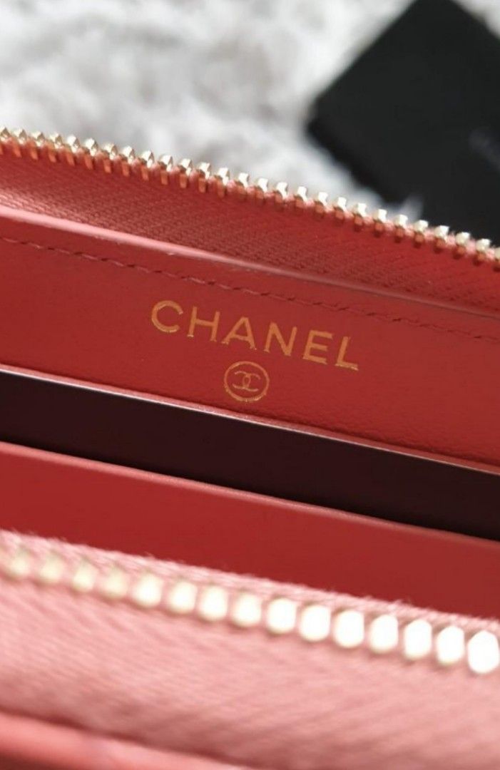 Chanel Medium Zip Wallet 19B Like New with Receipt, Luxury, Bags & Wallets on Carousell