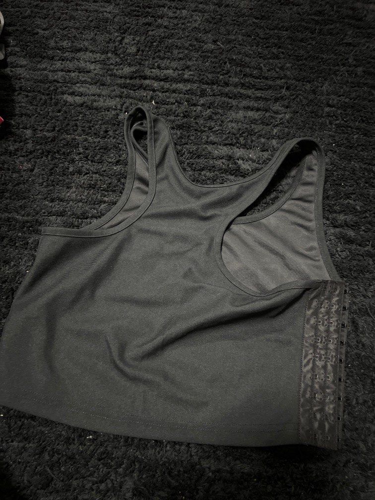 chest binder, Women's Fashion, Activewear on Carousell