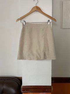 Corduroy skirt style
