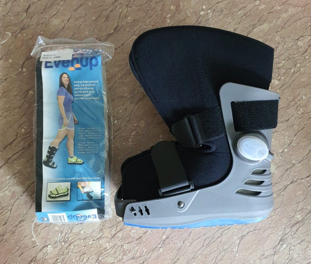Crutches and Broken foot boot, Health & Nutrition, Medical Supplies