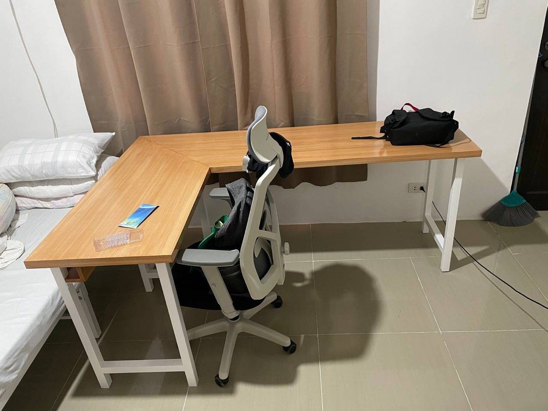 Custom L-shaped Computer Workstation Table with Cable Tray, Furniture ...