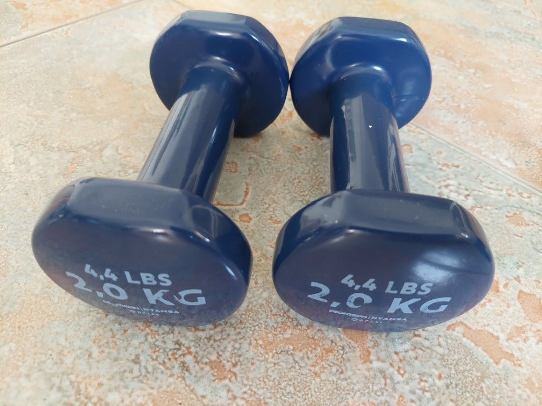 Decathlon 2kg Dumbbells, Sports Equipment, Exercise Fitness