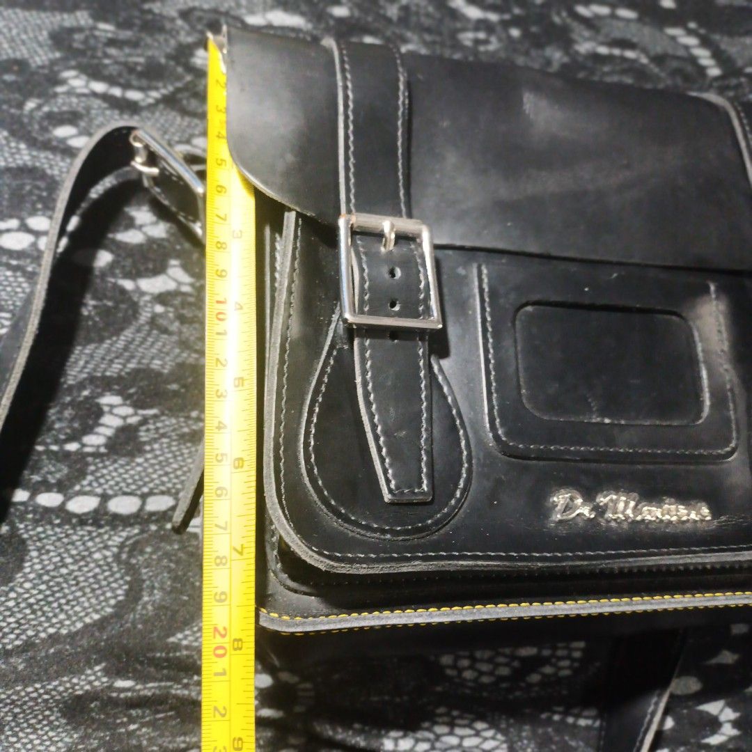 Dr Martens 15L Leather Satchel Messenger Bag In Black, Men's Fashion, Bags,  Sling Bags on Carousell