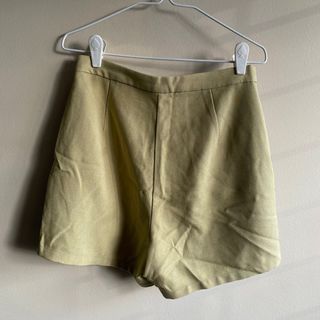BN drea chong x the closet lover/tcl khaki shorts