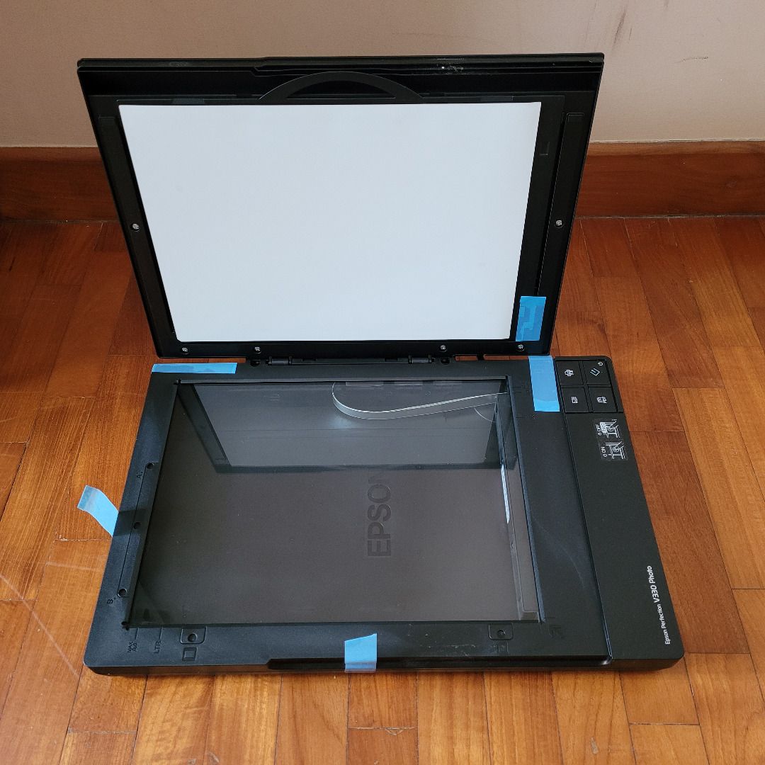 Epson Perfection V330 Photo scanner, Computers & Tech, Printers