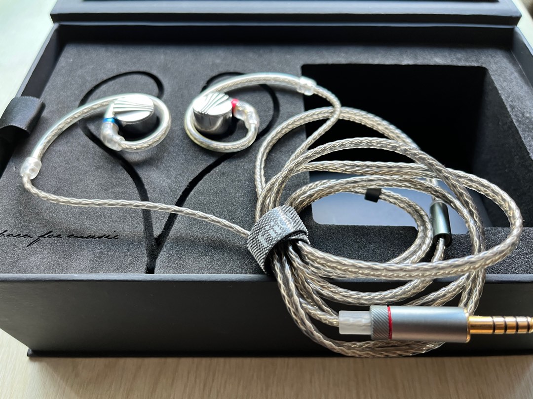 Fiio FD5, Audio, Earphones on Carousell