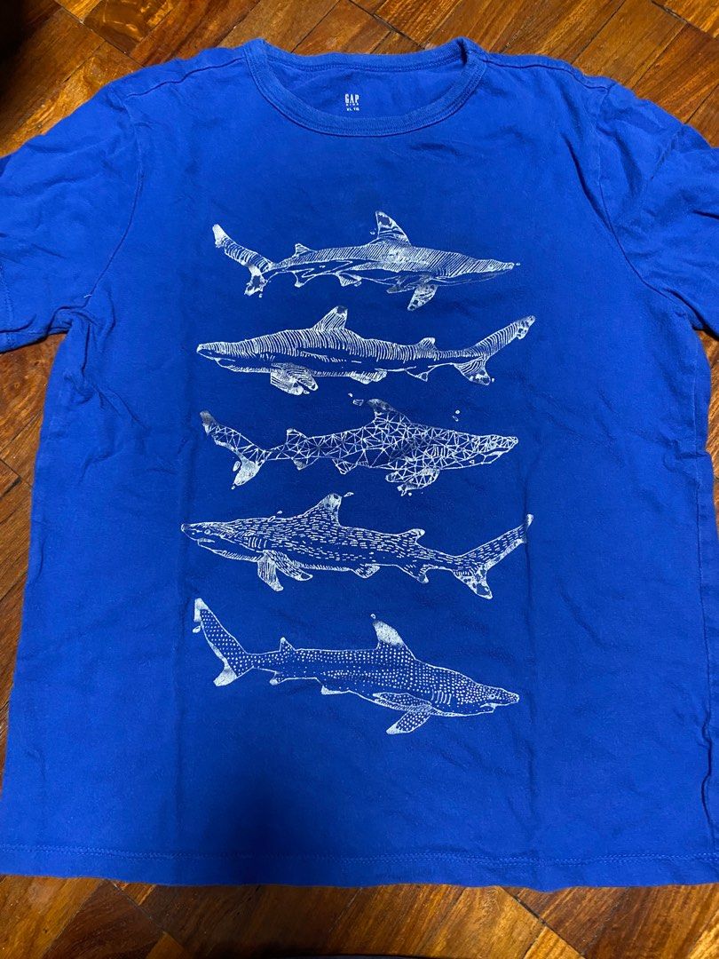 Gap shark store shirt