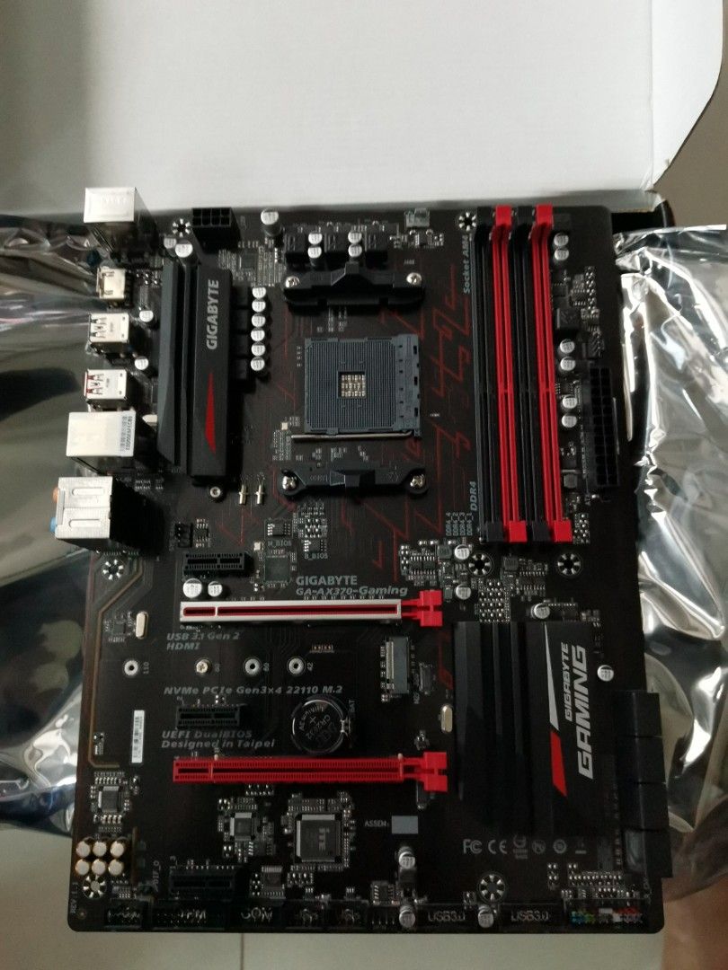 Gigabyte AX370 Gaming Motherboard AM4 Computers Tech Parts