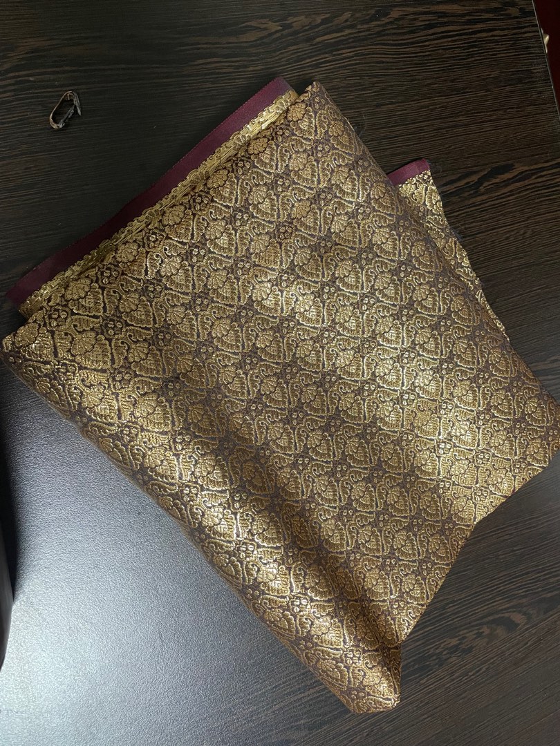 Golden victorian table runner, Furniture & Home Living, Home Decor