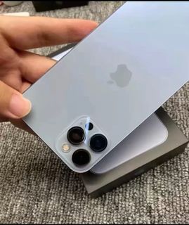 iPhone 13  (unlocked )