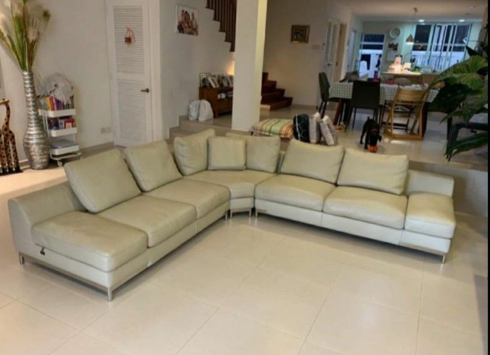Italian Leather Sofa (Kelvin Giormani), Furniture & Home Living