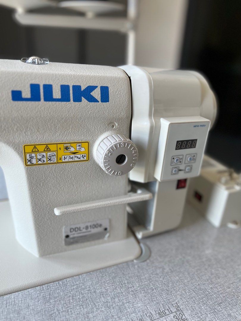 JUKI Industrial Sewing Machine with Auto Thread-Spinning Machine (DDL