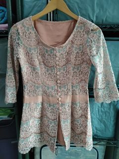Kebaya brukat