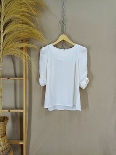 KOREAN TOP