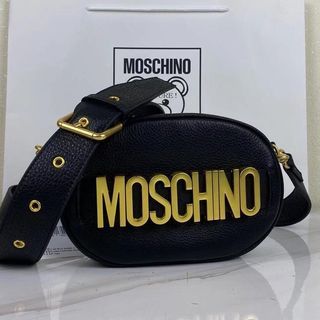 LF: Moschino beltbag