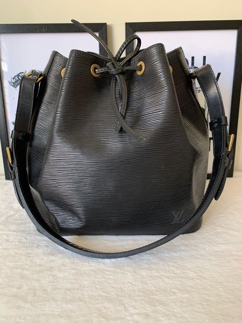 Louis Vuitton Black Epi Petit Noe Bag (Category: Luxury Bags & Wallets) located in Manila. Submitted by bagislifeshop (Listing ID 1220318558, Image 2). Description: ▪️Louis Vuitton Black Epi Petit Noe Bag▪️ ☑️Available in Pampanga ✅Date code: AR0984 ✅Condition: 8/10 ✅Material: Epi leather ✅Colour: Black ✅Inclusion: Dustbag .