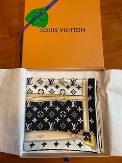 Vintage Louis Vuitton Scarf Muffler Pure Lambswool LV Monogram -  Hong  Kong