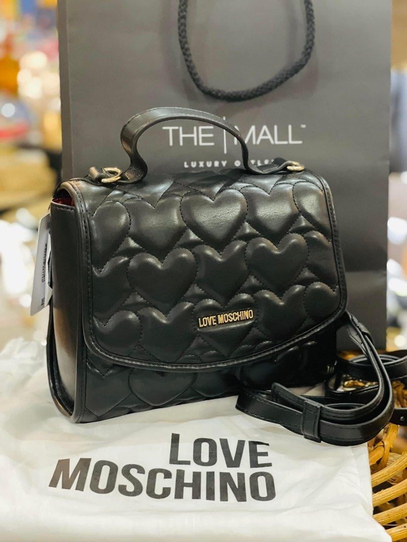 Love Moschino top handle heart quilted crossbody bag in black, Luxury, Bags  & Wallets on Carousell