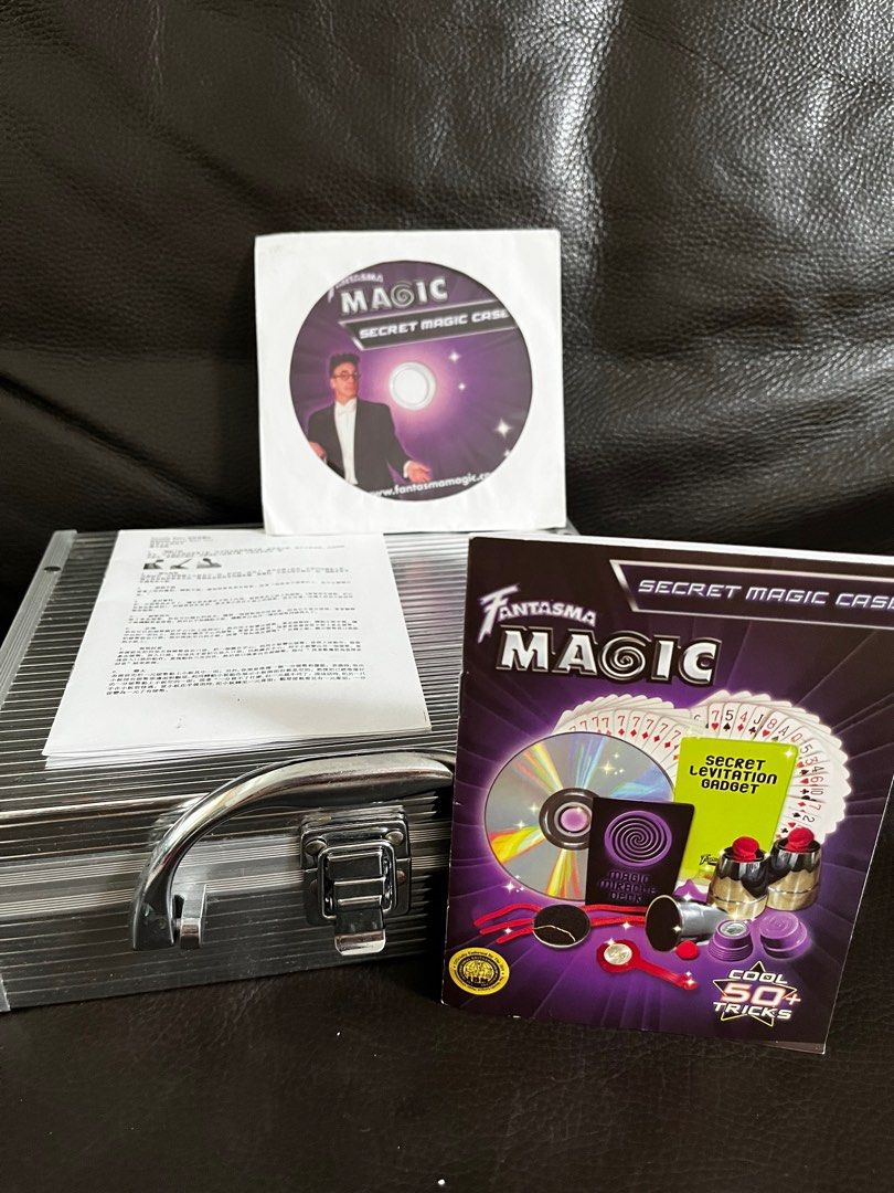 Magic set （分類：互動玩具）位於 Hong Kong。 由 ukukdo 提交（商品編號 1220232000，圖片 1）。簡介： Magic set. Played once. All parts included.。