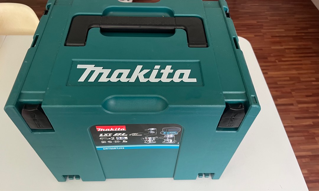 Makita cordless trimmer DRT50ZJX9, Furniture & Home Living, Home