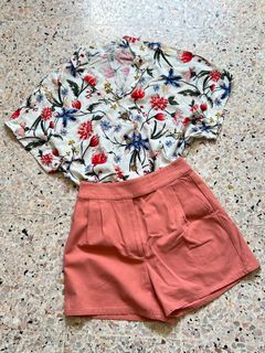 (Category: ) located in . Submitted by secondhandbrandedclothes (Listing ID 1220135516, Image 1). Description: .