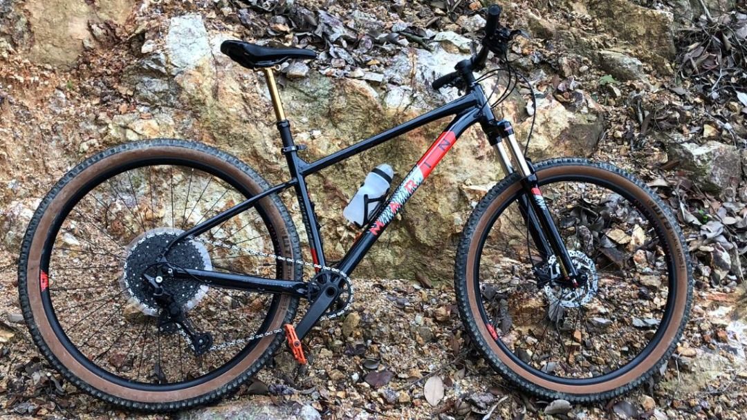 MARIN BOBCAT TRAIL 5 29ER SIZE M Sports Equipment Bicycles