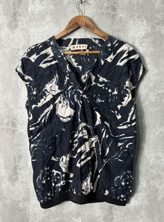 Marni sleeveless v-blouse