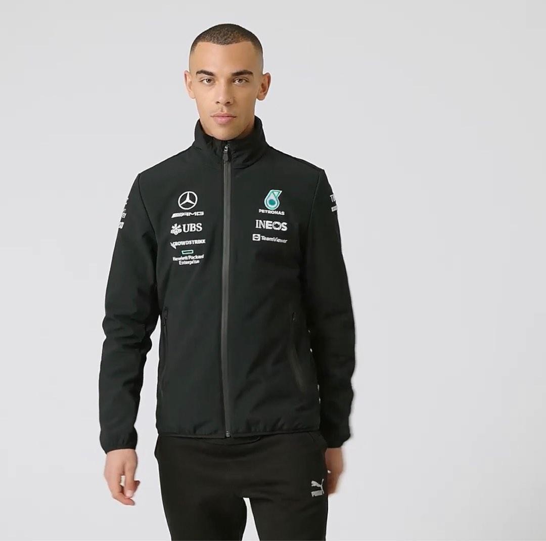 Mercedes AMG Petronas F1 2022 Team Softshell Jacket, Men's Fashion ...