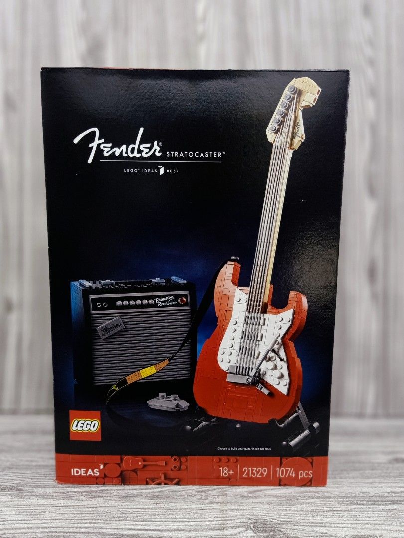 LEGO Ideas 21329 Fender Stratocaster review and gallery