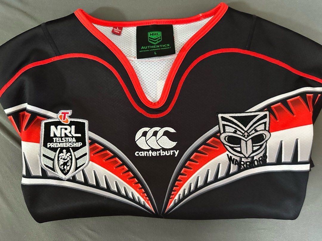 03 Official 2021 NRL New Zealand Warriors home Jersey signed by squad