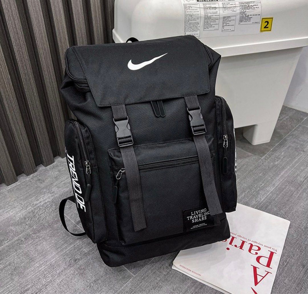 Nike backpacks hotsell for college students