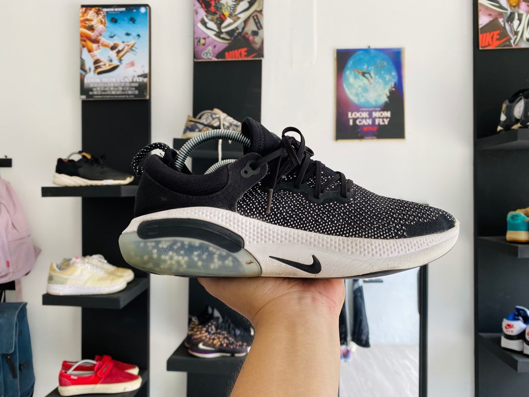 sepatu nike joyride