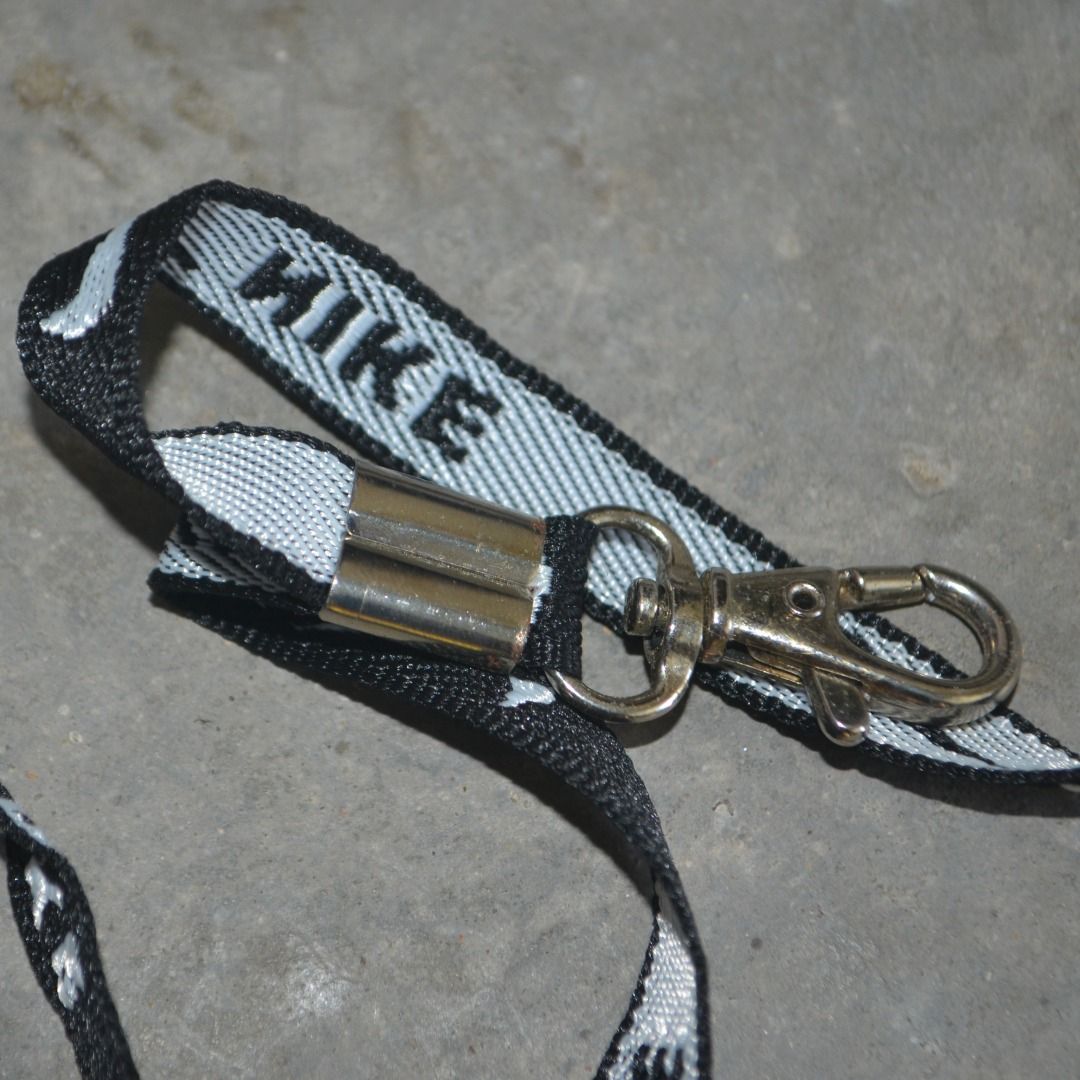 Off white 2025 nike lanyard