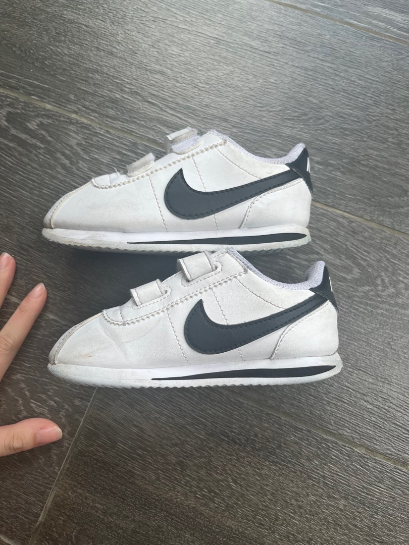 Nike white classic kids shoe, Women's Fashion, Footwear, Sneakers on Carousell