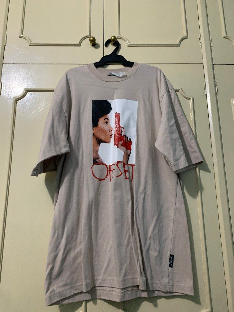 Offset tee: love (Category: Tshirts & Polo Shirts ) located in Manila. Submitted by thriftchup (Listing ID 1220241384, Image 1). Description: Never used Rfs: too small for me Thick fabric Width 23 Length 31.