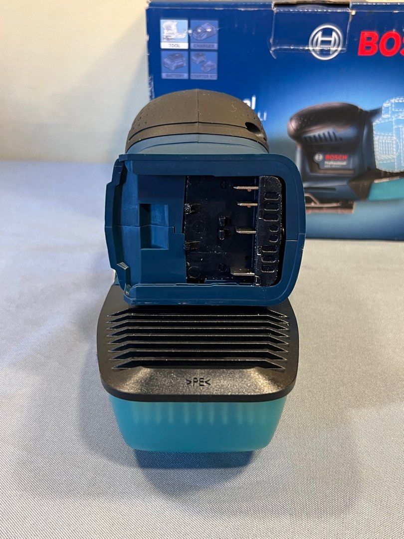 Orbital Sander (Category: Construction Tools & Equipment) located in Quezon City. Submitted by lucas_luxuries (Listing ID 1220253923, Image 2). Description: Bosch GSS 18V Orbital Sander Product Details: Battery voltage: 18 V No-load Orbital stroke rate: 22,000 opm Oscillating circuit diameter: 1.6 mm Sanding Surface: Sanding plate, width:113 mm Sanding plate, length: 101 mm Sanding surface: 114 cm² Sanding sheet for clamping, width: 115 mm Sandin
